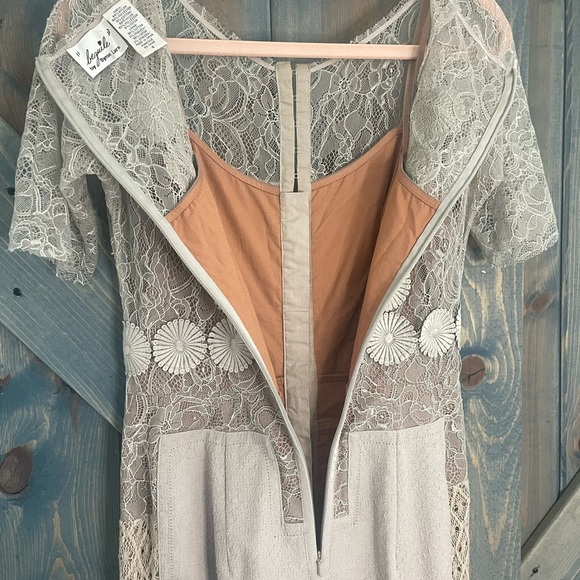 Anthropologie Beguile Byron Lars Carissima Taupe Lace Sheath Dress Short Sleeve - Picture 6 of 8